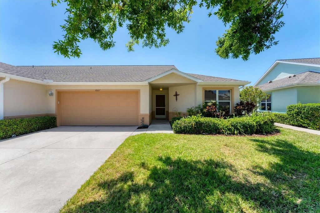Photo of 3007 Live Oak Lane, Palmetto, FL 34221 (MLS # A4650532)