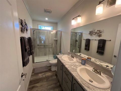 Tiny photo for 7997 NW 90th Avenue, Ocala, FL 34482 (MLS # O6375750)