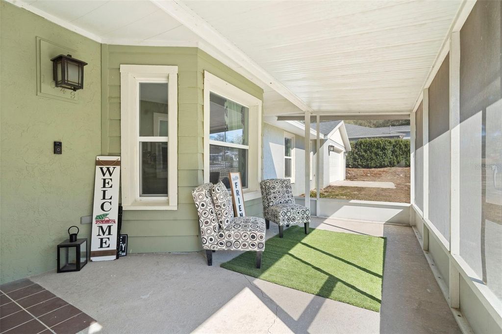 Photo of 1049 W New York Avenue, Orange City, FL 32763 (MLS # V4947294)