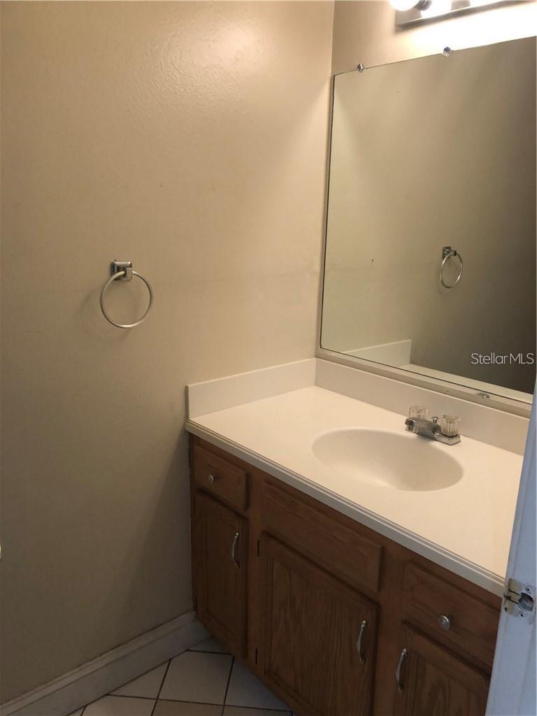 PINE RIDGE CLUB VILLAGE 1 PH 1 BLDG 8 - Residential Lease