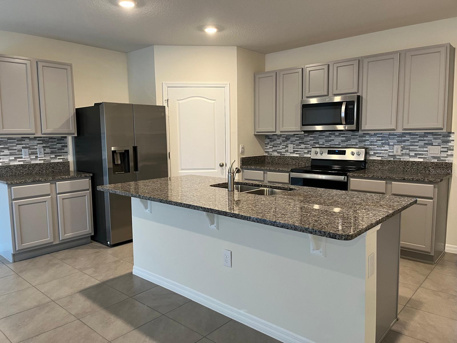 VILLAMAR PH 3 - Residential Lease