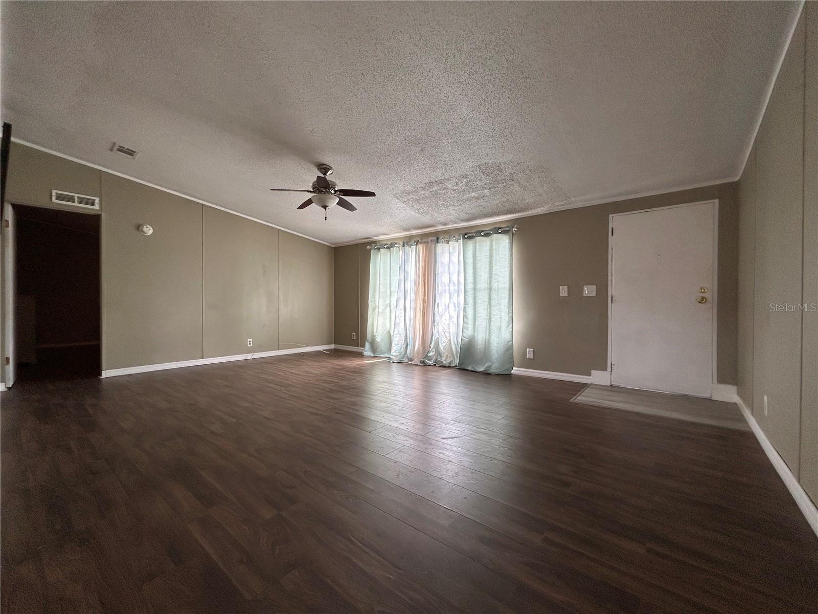 COUNTRY TRAILS PH 05 - Residential