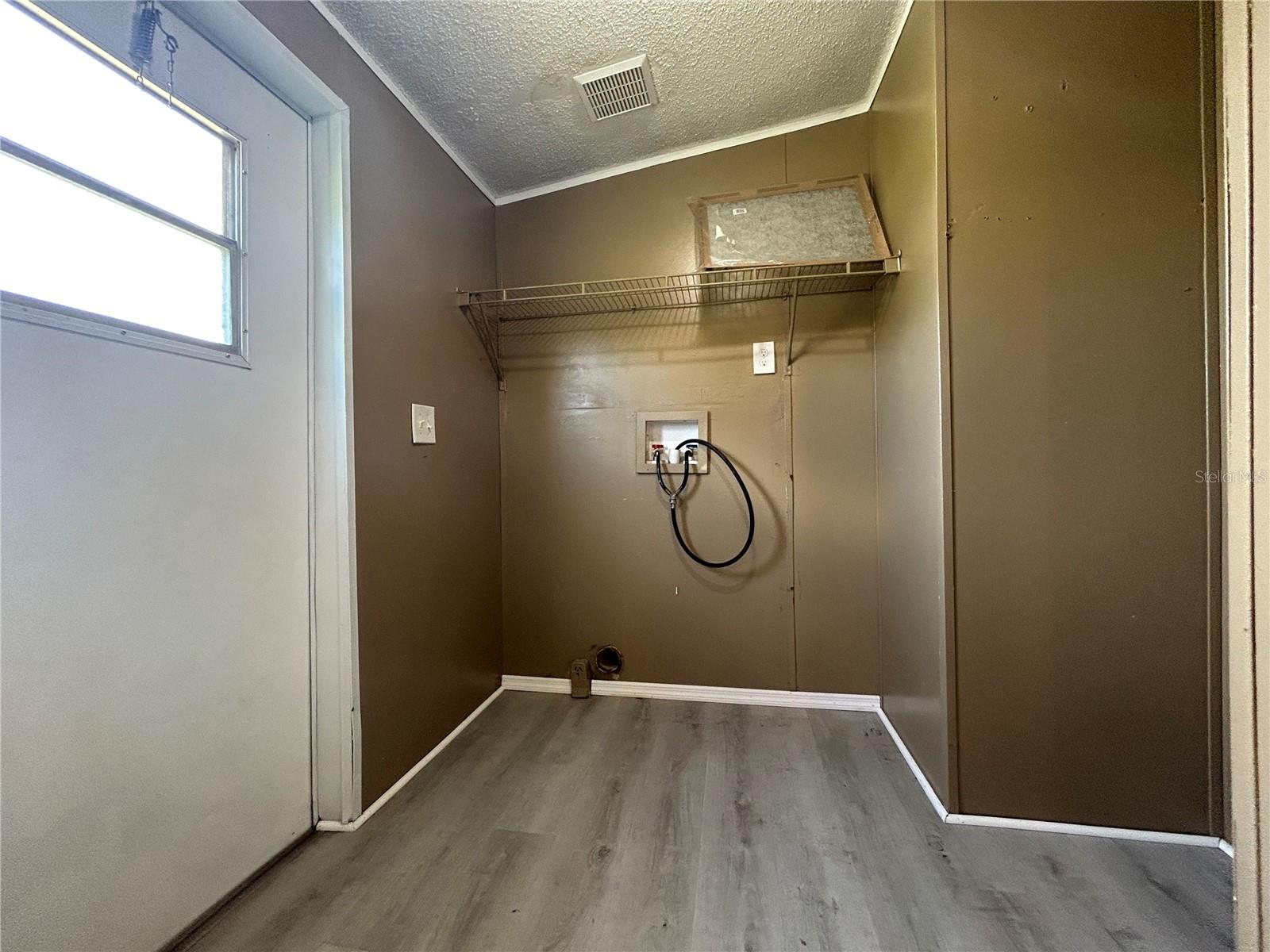 COUNTRY TRAILS PH 05 - Residential