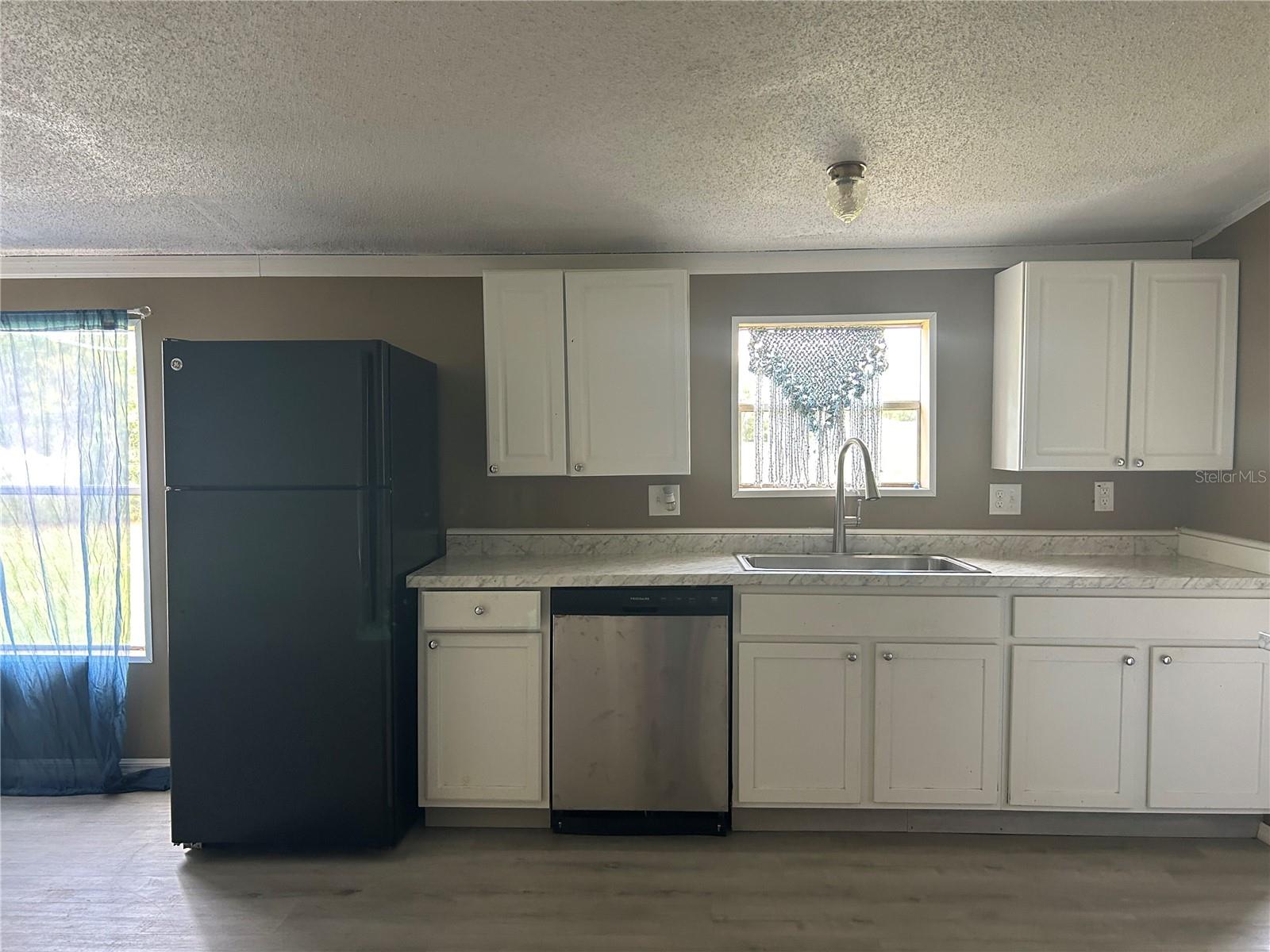 COUNTRY TRAILS PH 05 - Residential