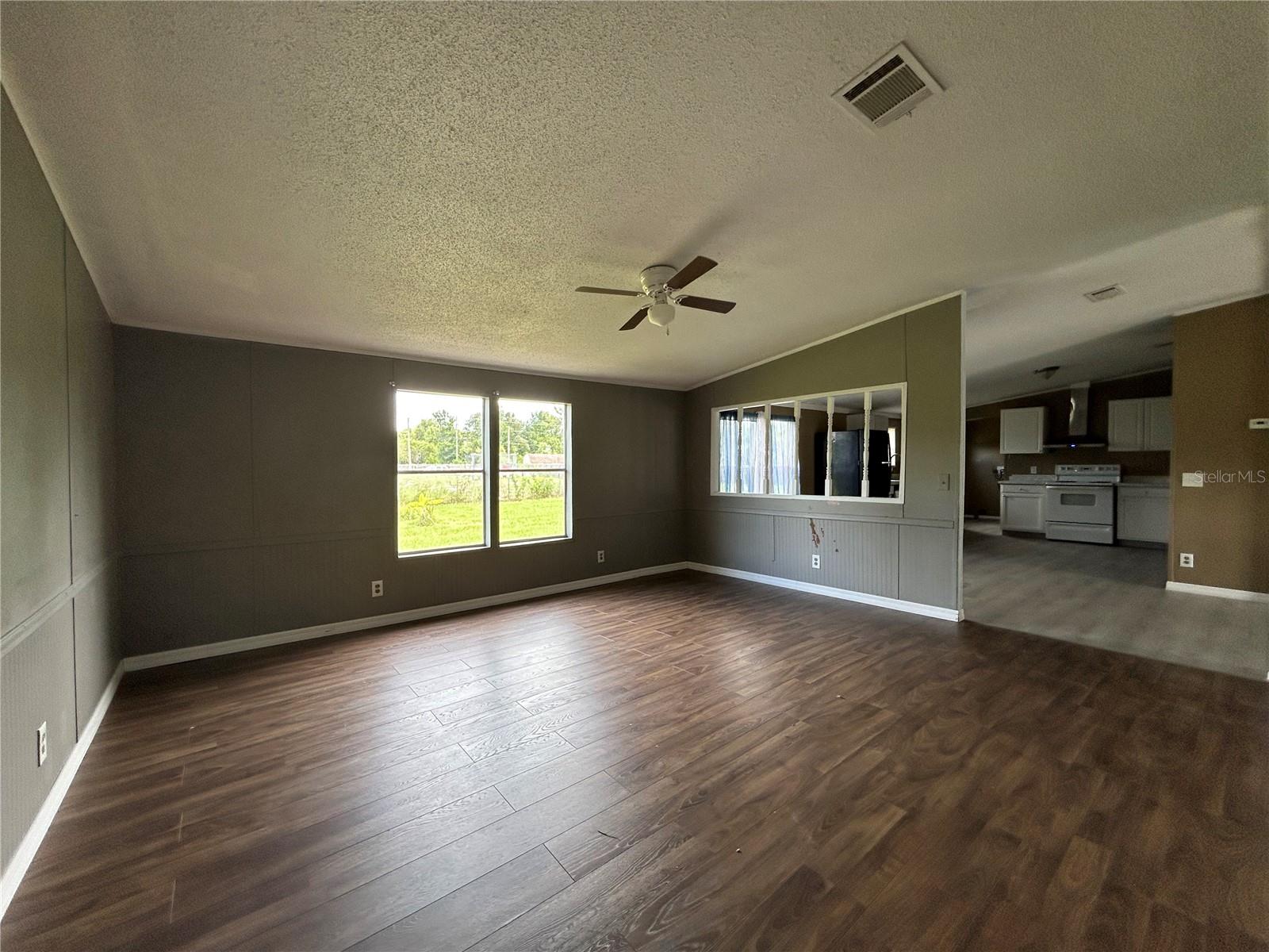 COUNTRY TRAILS PH 05 - Residential