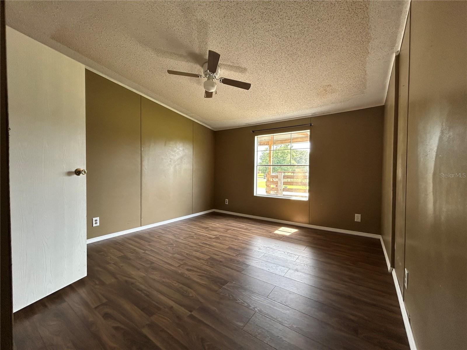 COUNTRY TRAILS PH 05 - Residential