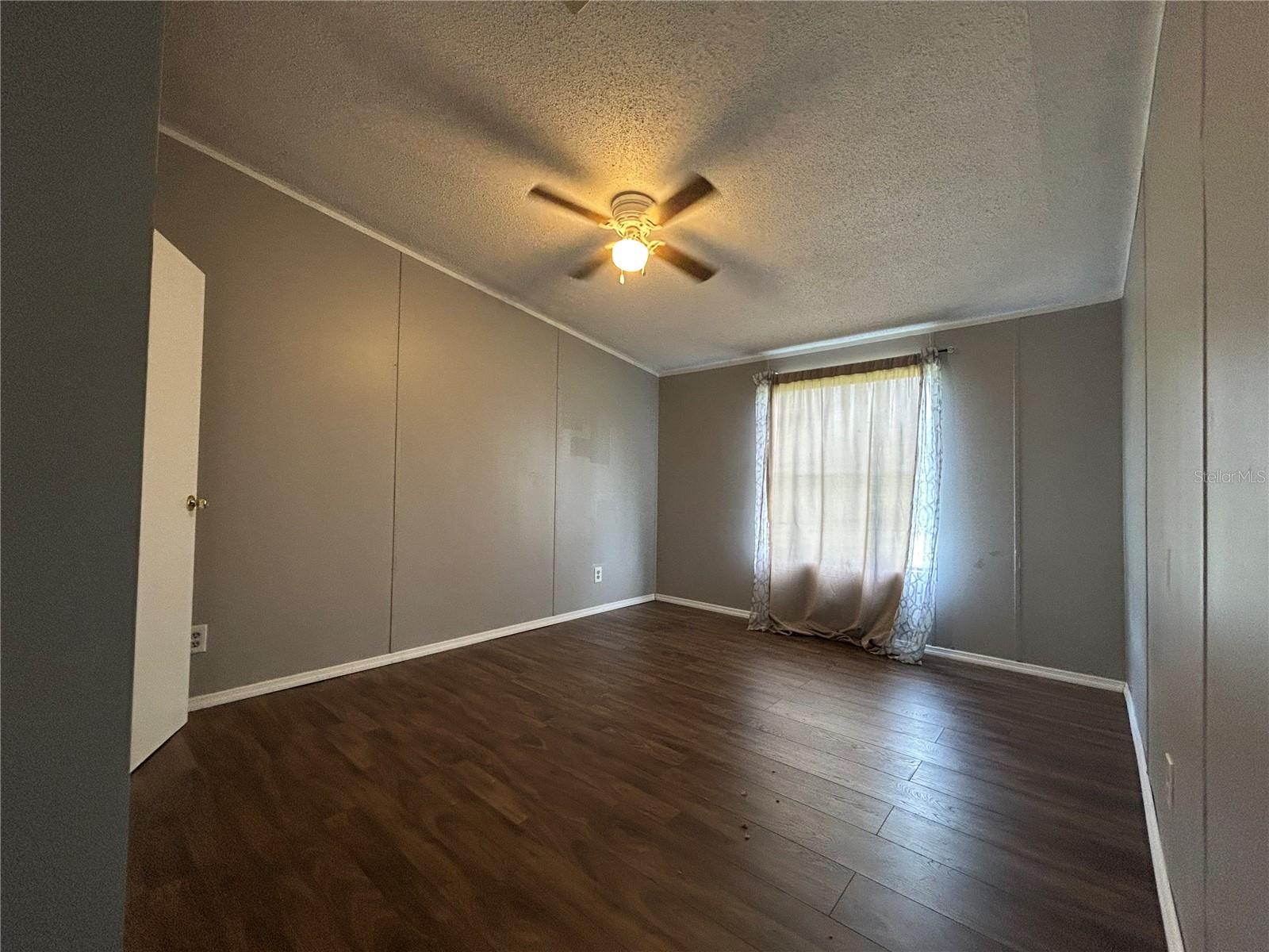 COUNTRY TRAILS PH 05 - Residential