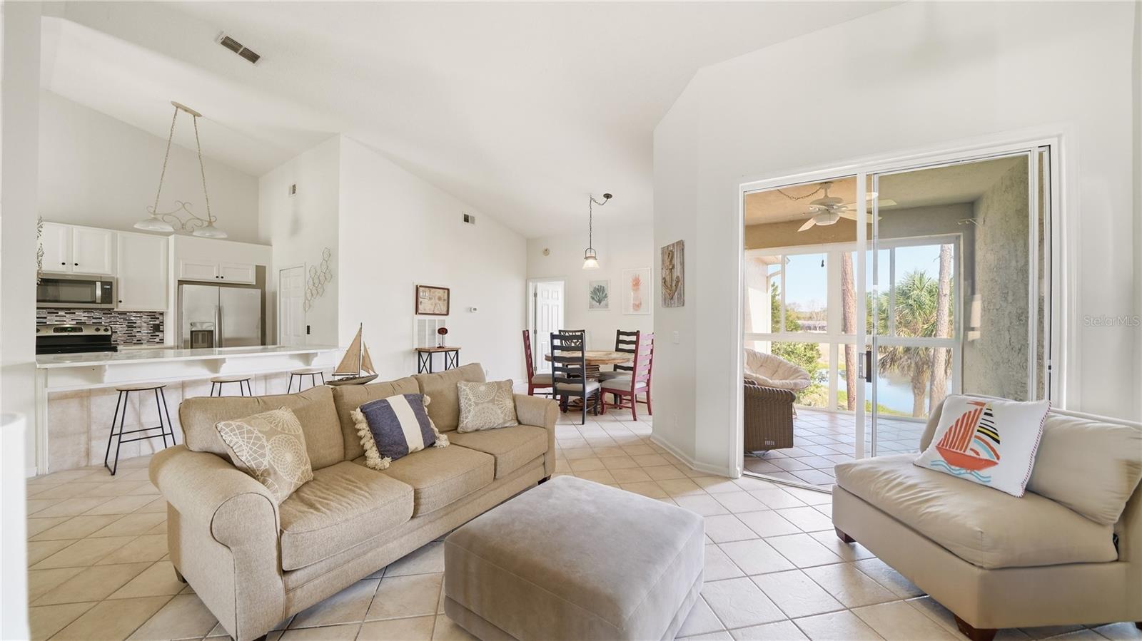 GREENS CONDO - Residential