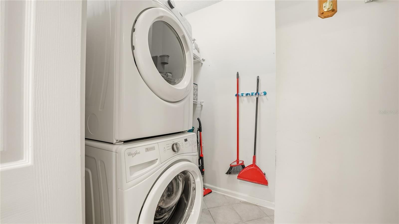 GREENS CONDO - Residential