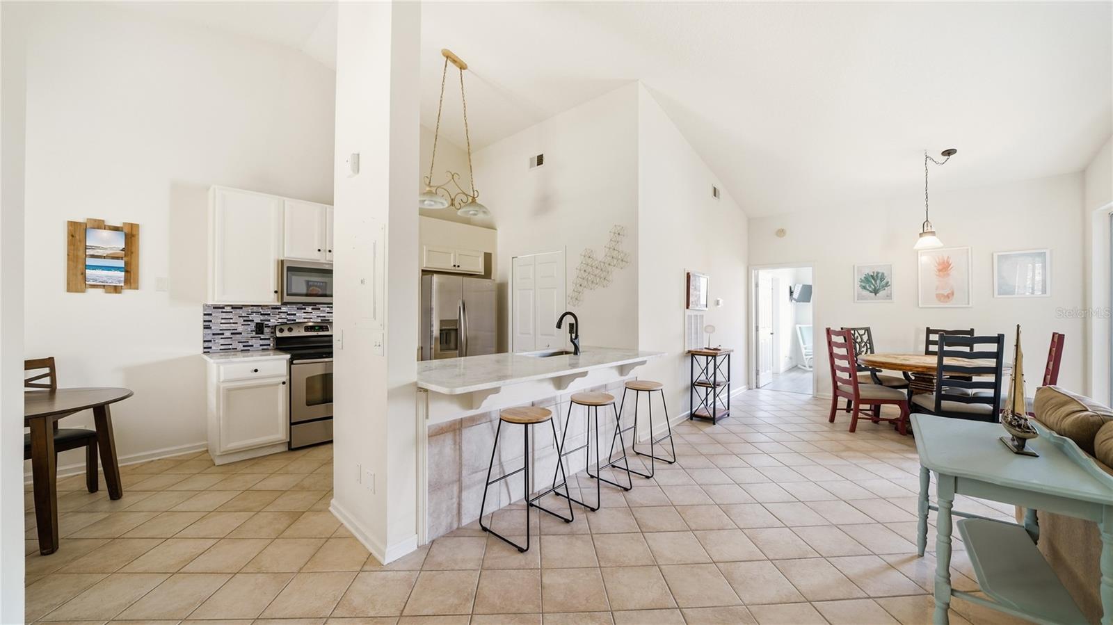 GREENS CONDO - Residential