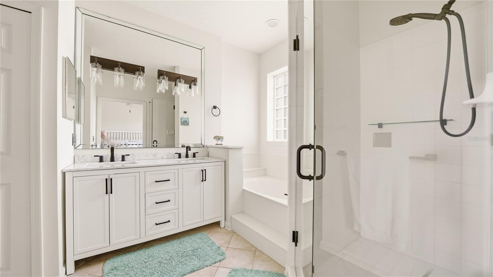 GREENS CONDO - Residential