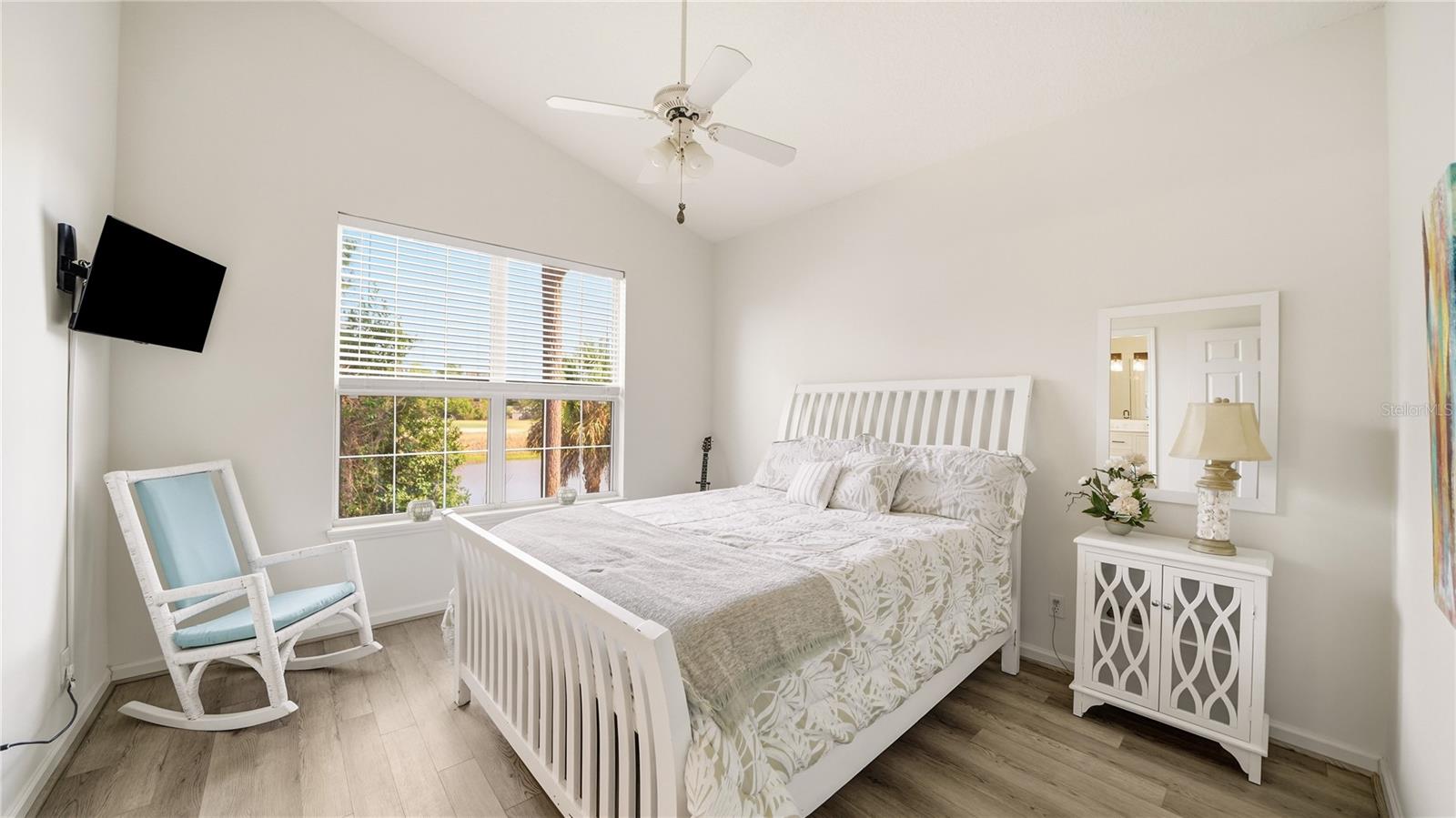 GREENS CONDO - Residential