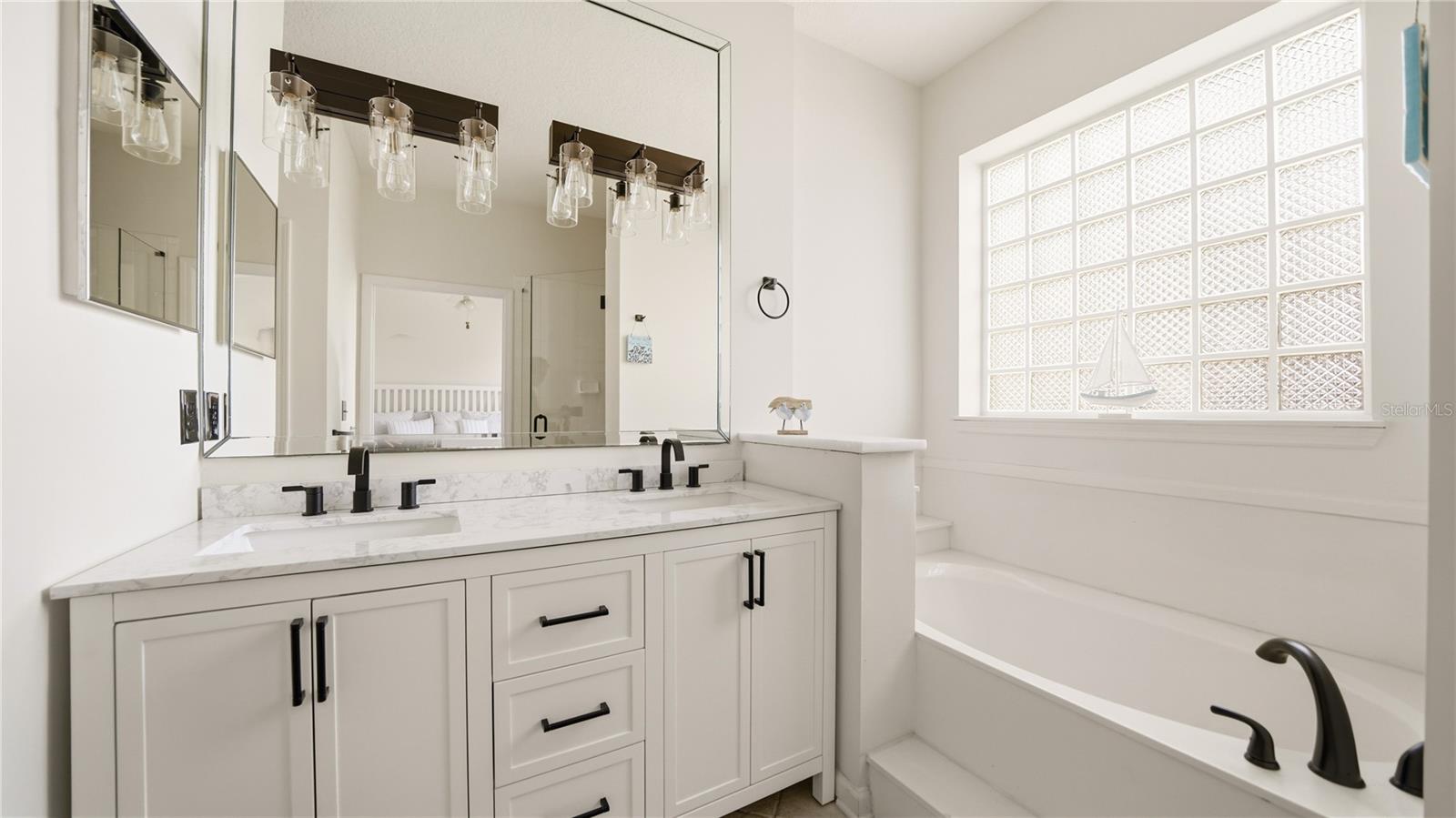 GREENS CONDO - Residential