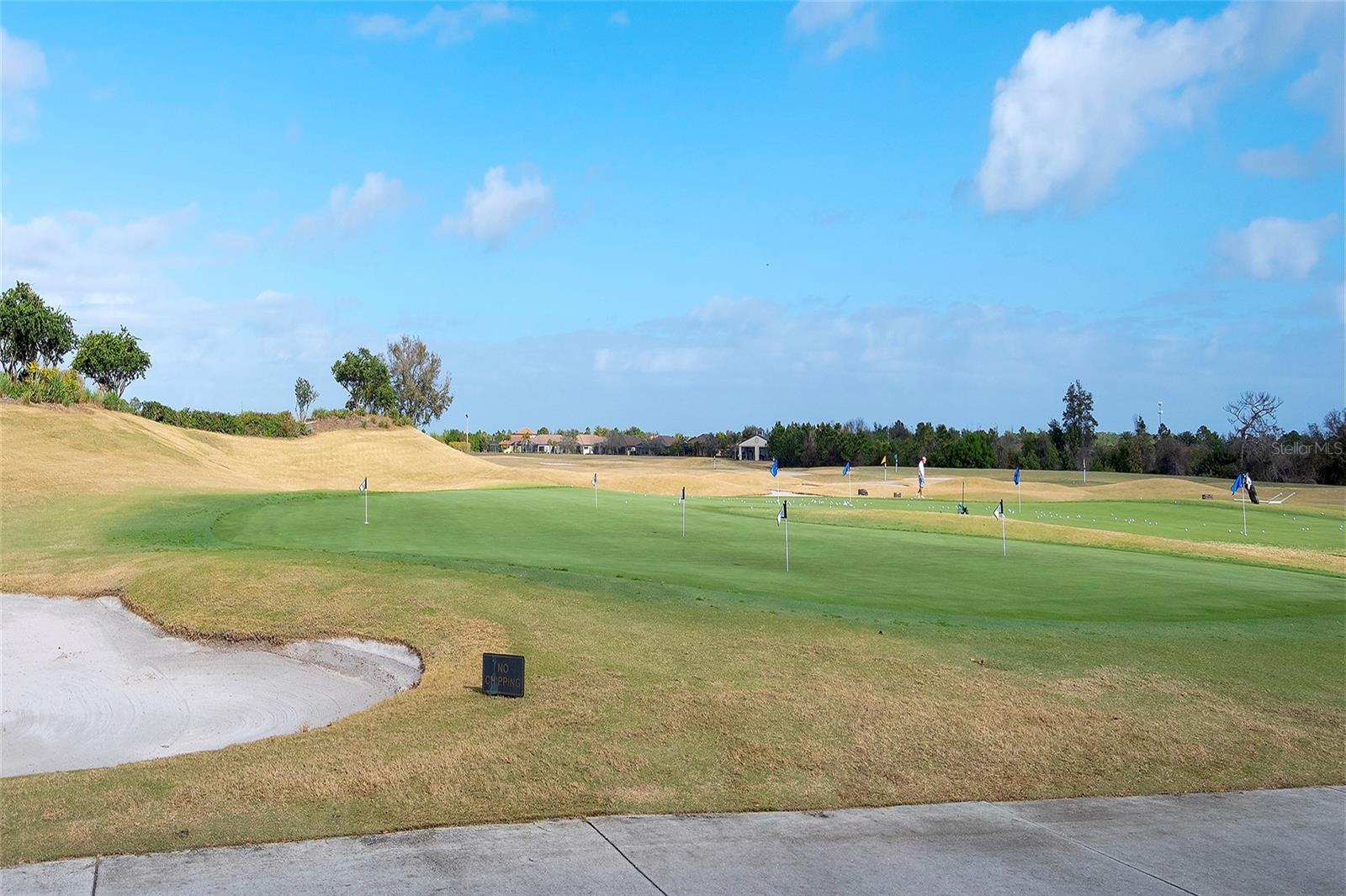 COUNTRY CLUB EAST - Residential