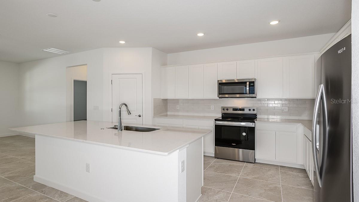 6826 SW 90TH LOOP