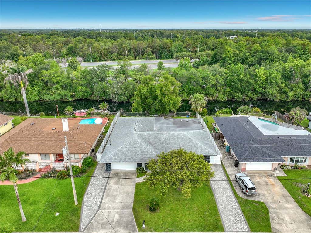 Photo of 2425 Lauderdale Court, Orlando, FL 32805 (MLS # O6425184)