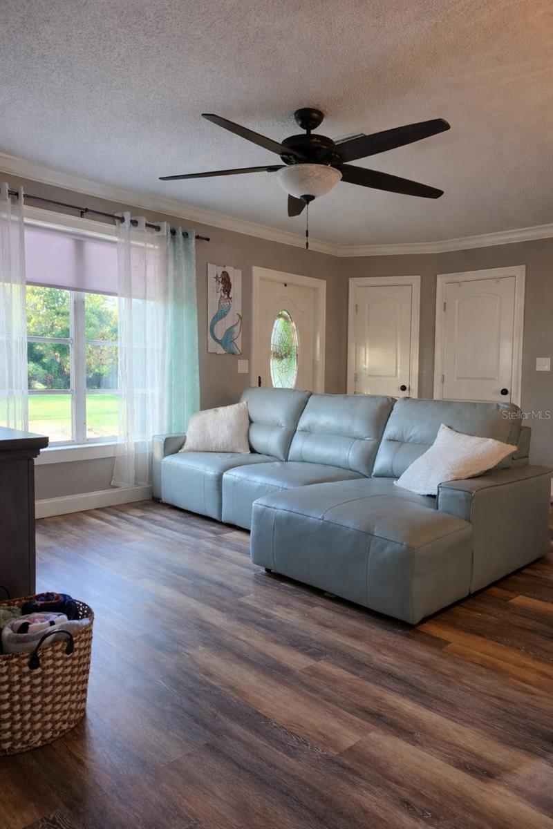 SOUTH VENICE - Residential