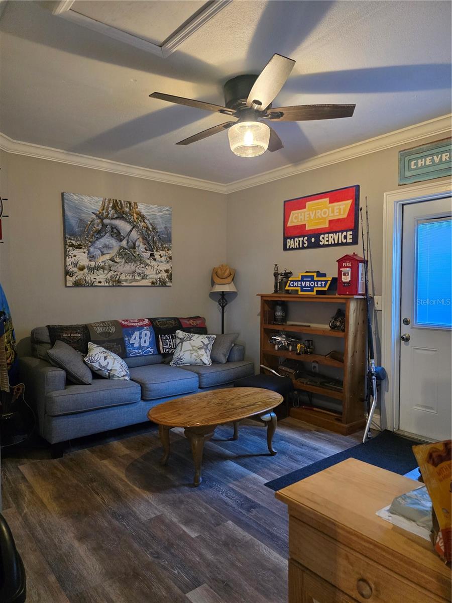 SOUTH VENICE - Residential