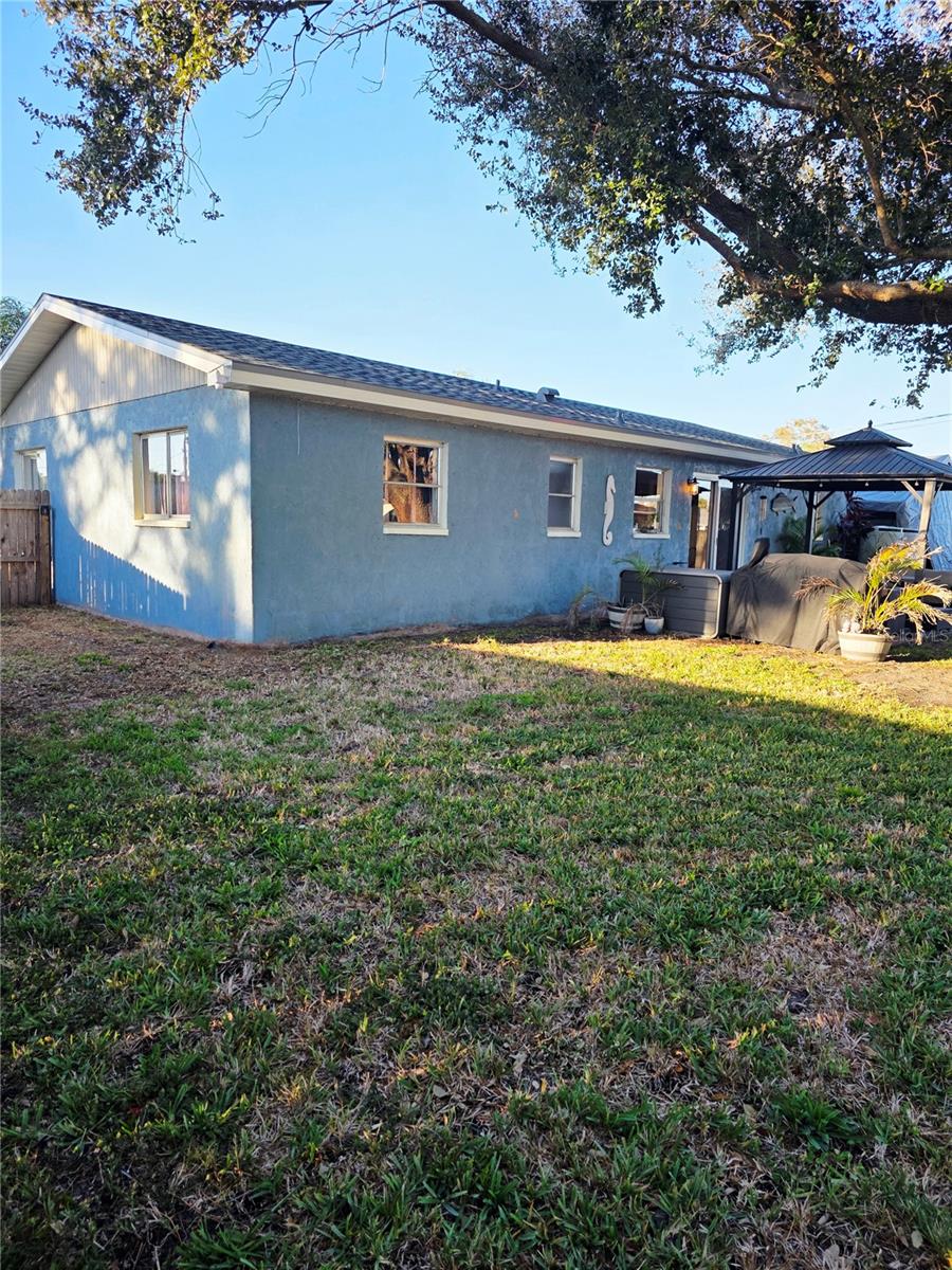 SOUTH VENICE - Residential