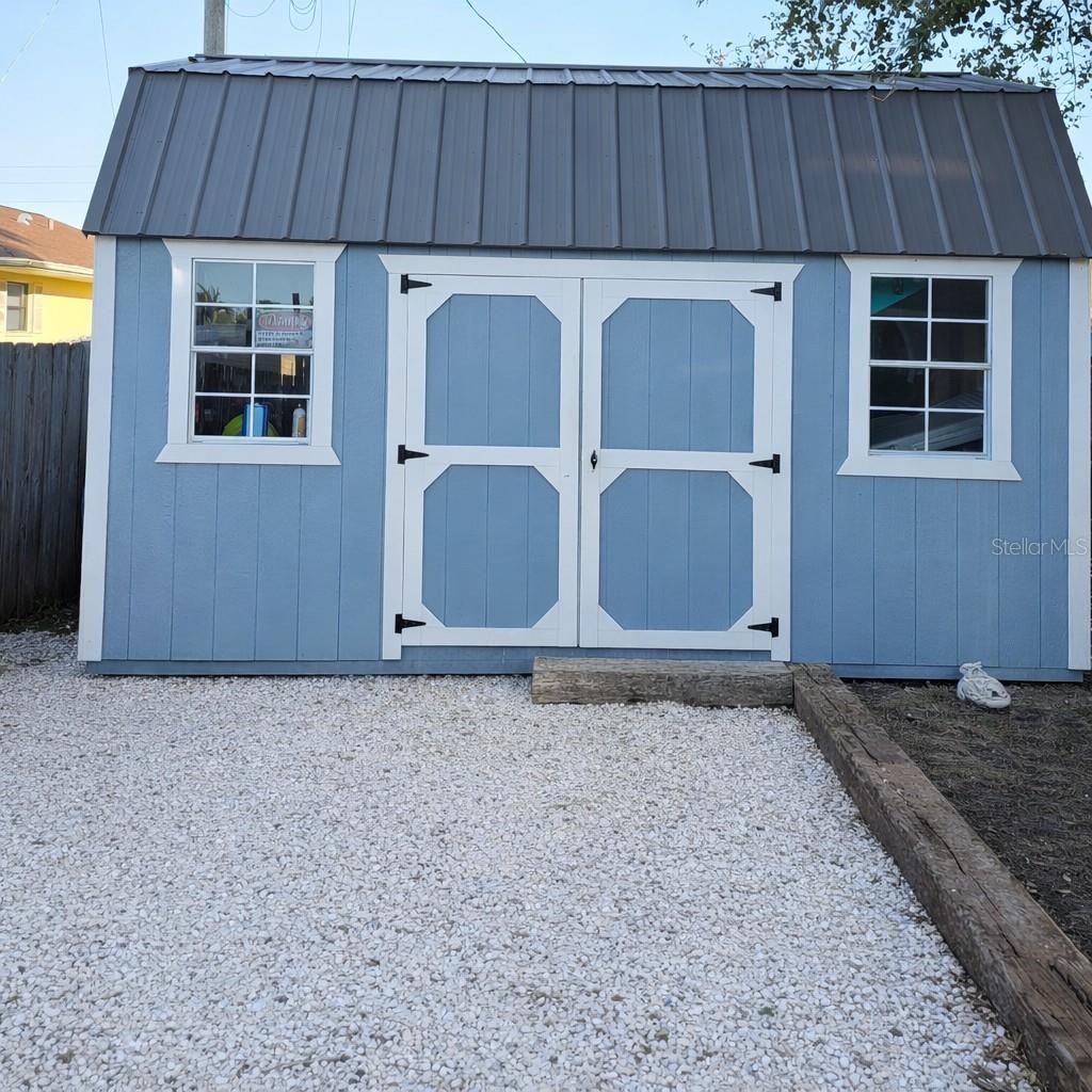 SOUTH VENICE - Residential