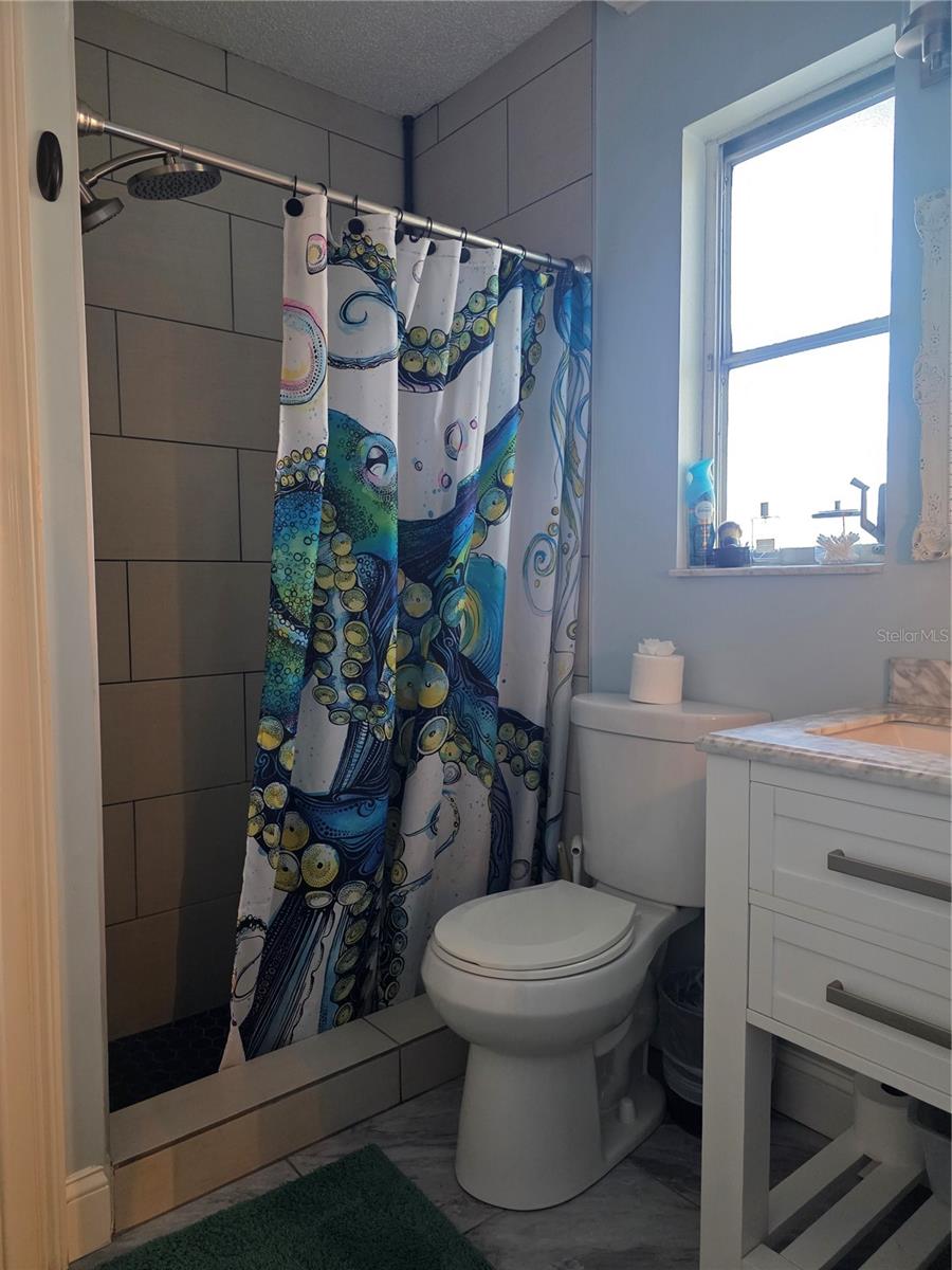 SOUTH VENICE - Residential