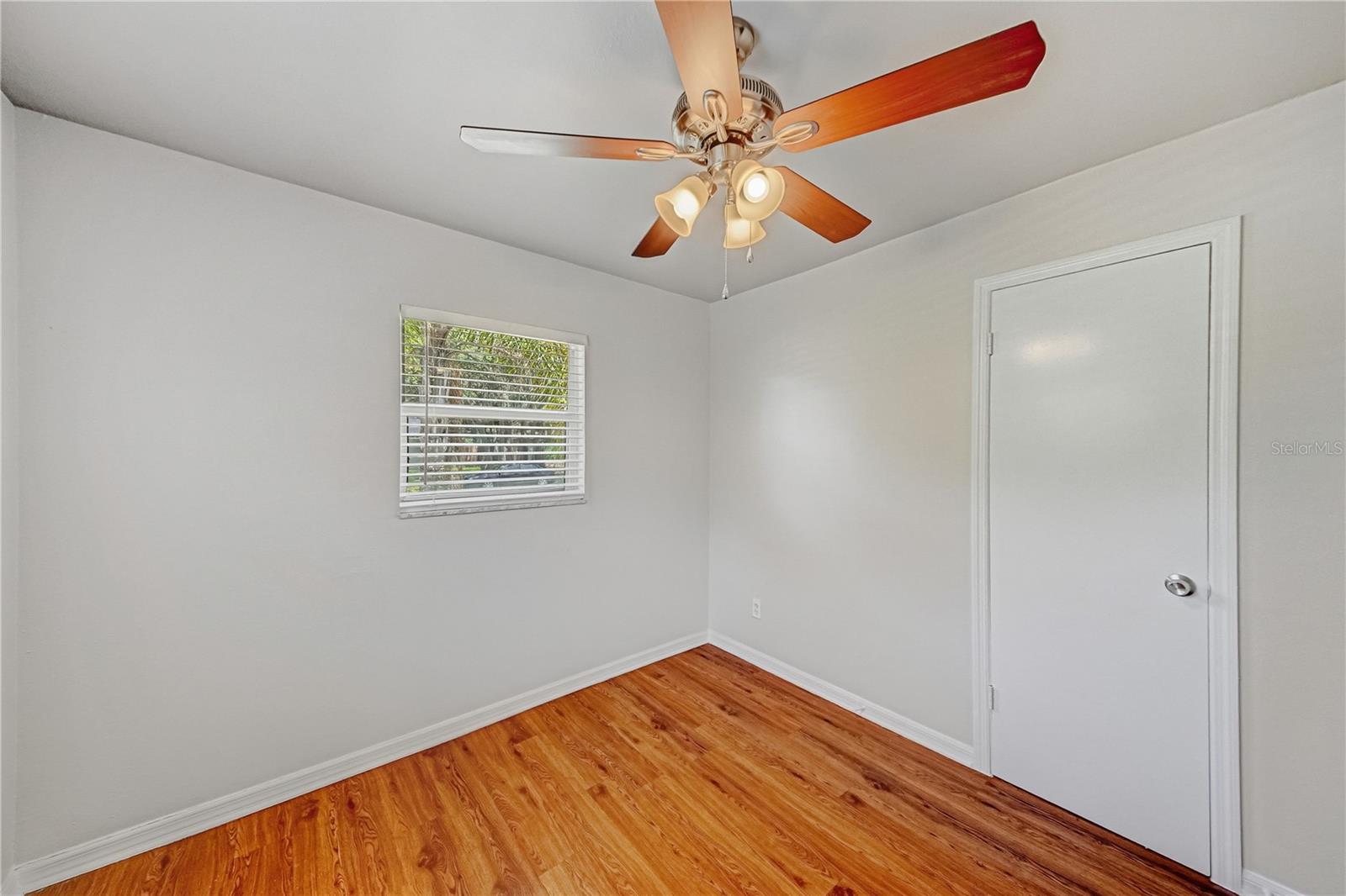 WEKIWA MANOR SEC 03 - Residential