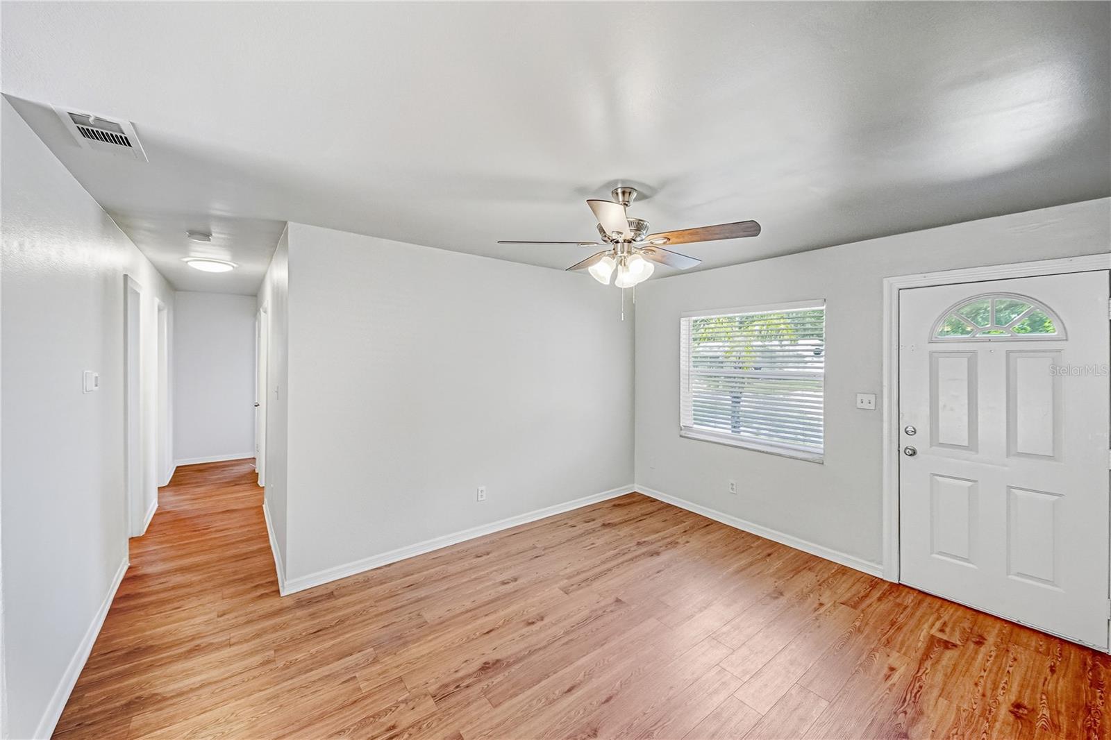 WEKIWA MANOR SEC 03 - Residential