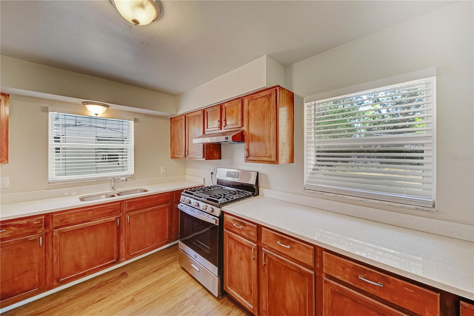 WEKIWA MANOR SEC 03 - Residential