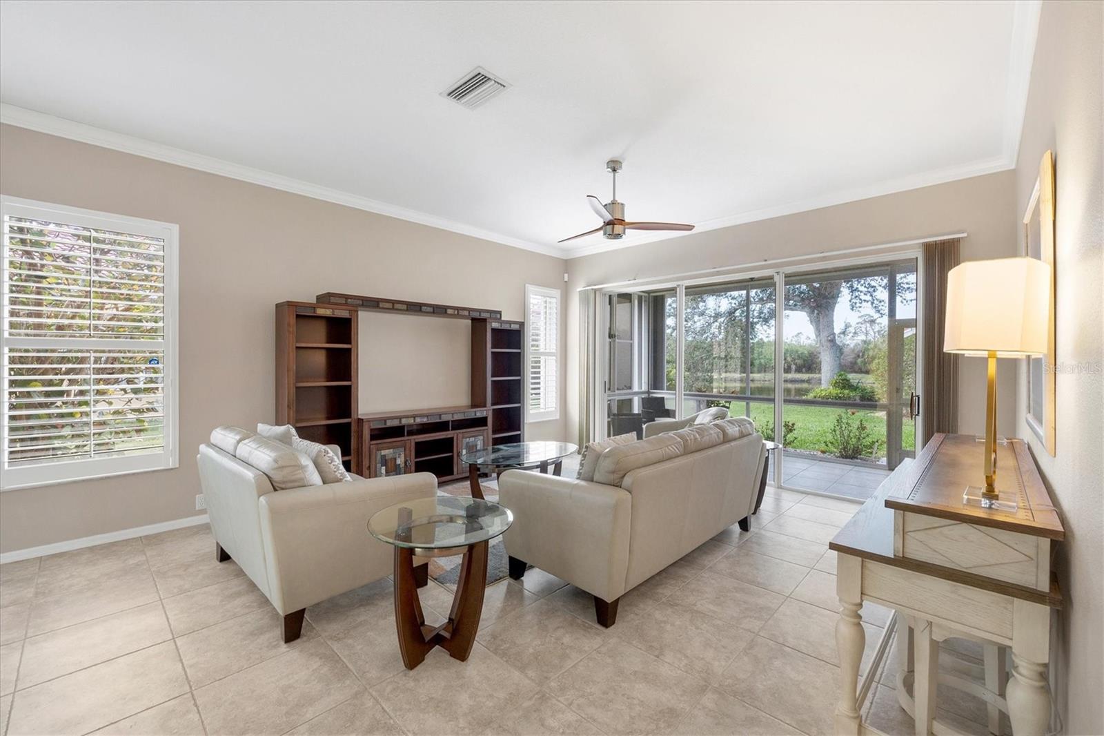 8356 CREEKVIEW LN
