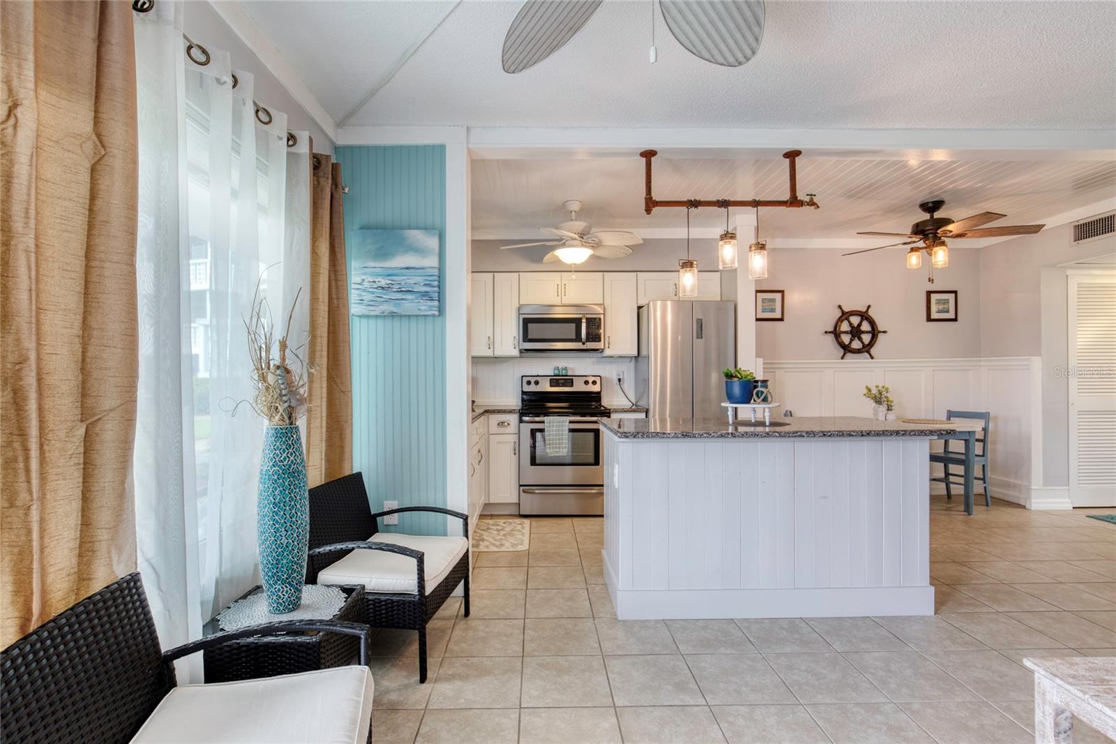 DAYTONA BEACH HARBOUR APTS - Residential