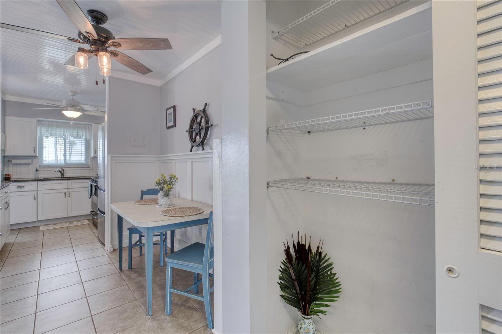 DAYTONA BEACH HARBOUR APTS - Residential