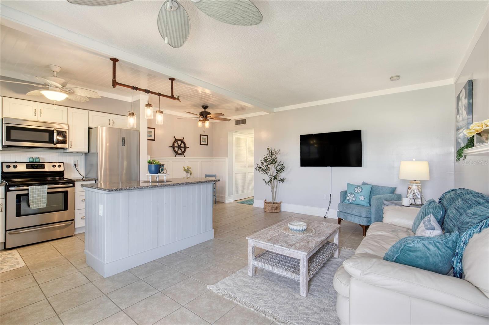 DAYTONA BEACH HARBOUR APTS - Residential