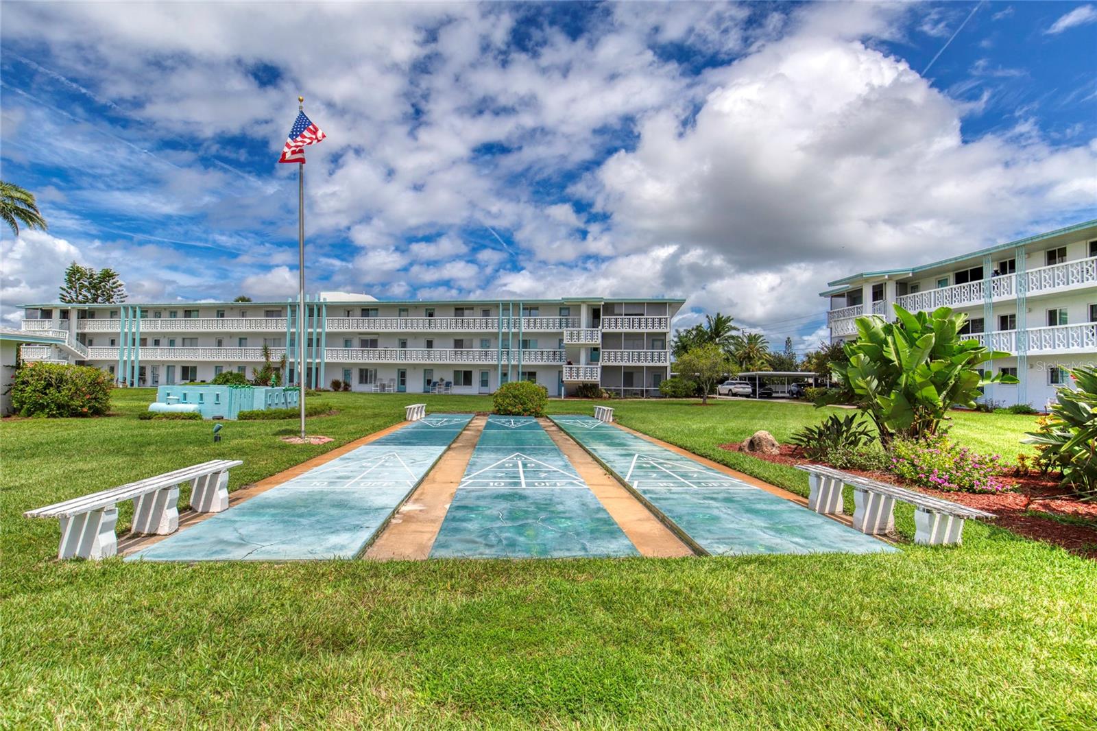 DAYTONA BEACH HARBOUR APTS - Residential