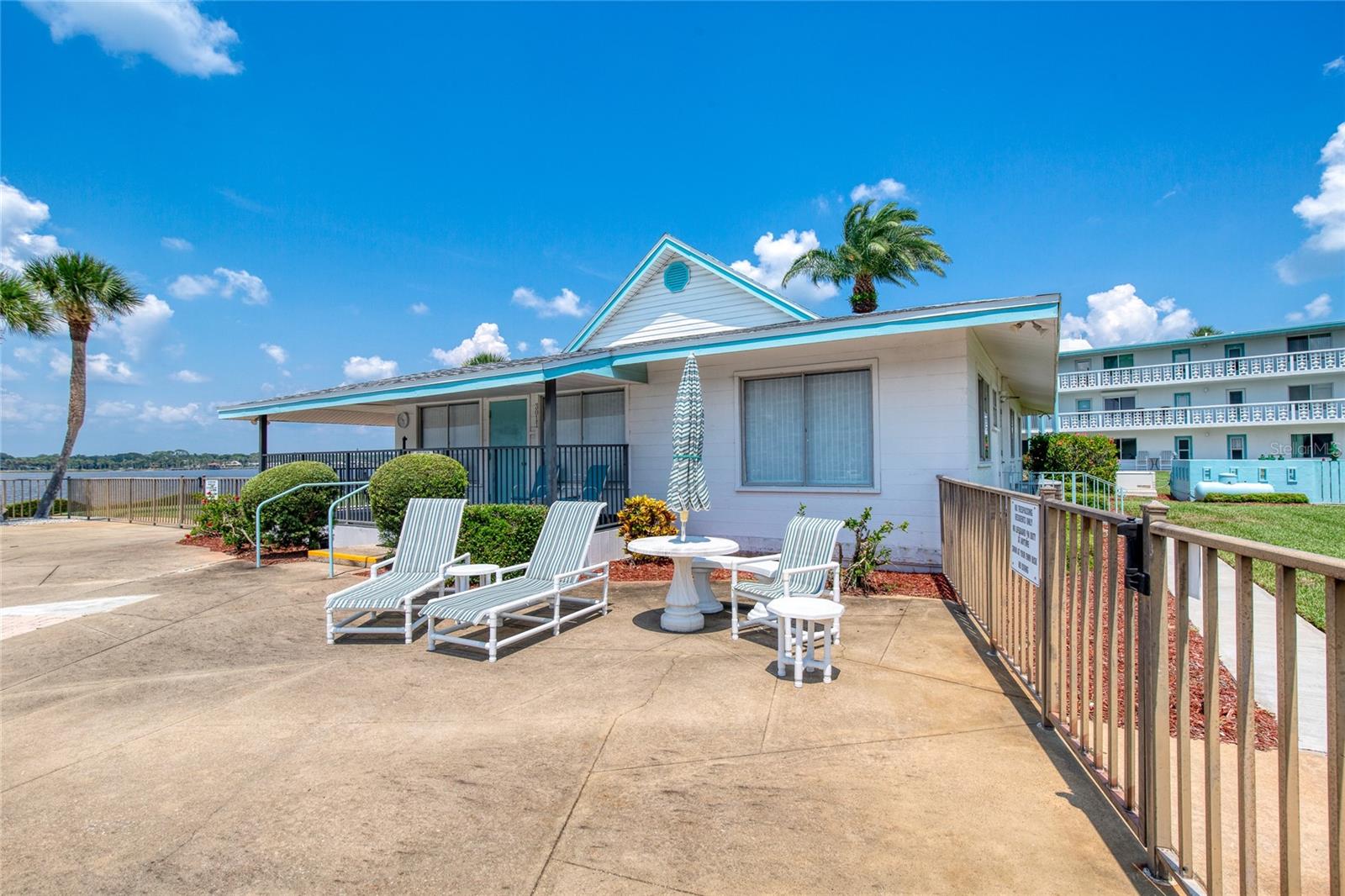 DAYTONA BEACH HARBOUR APTS - Residential