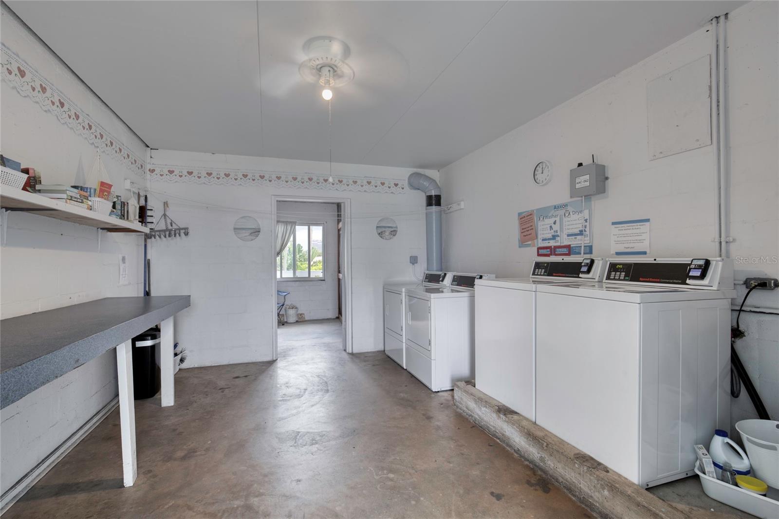 DAYTONA BEACH HARBOUR APTS - Residential