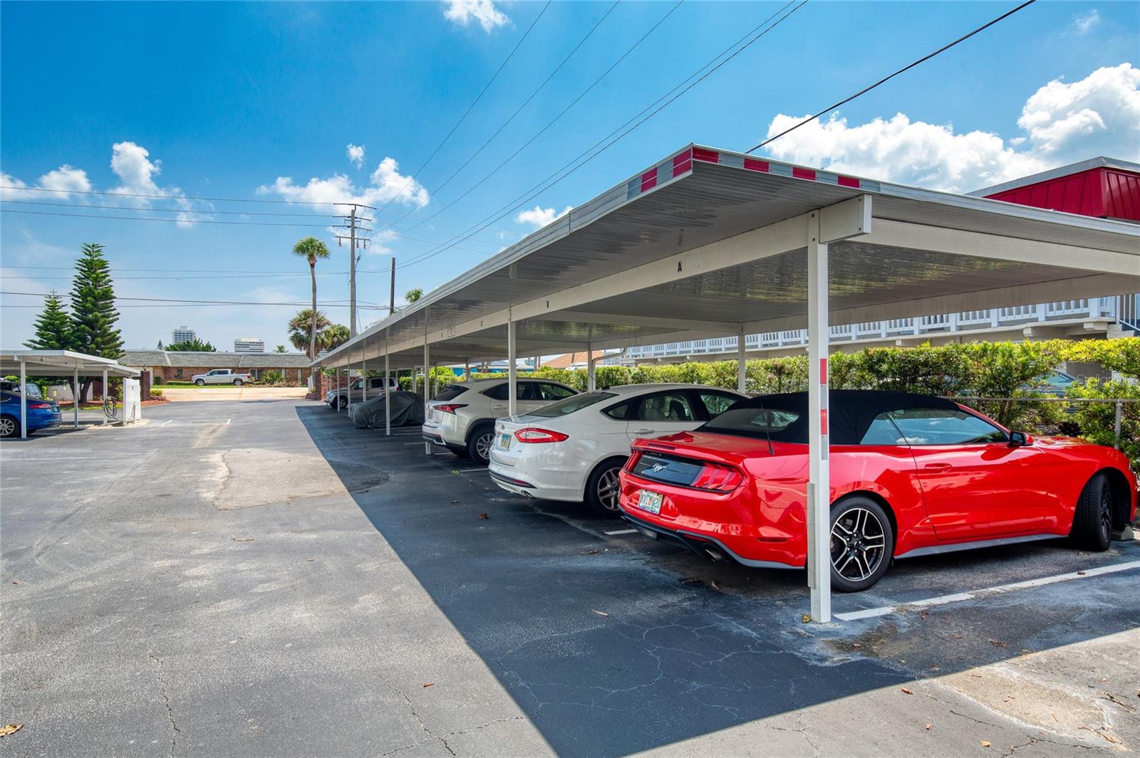 DAYTONA BEACH HARBOUR APTS - Residential