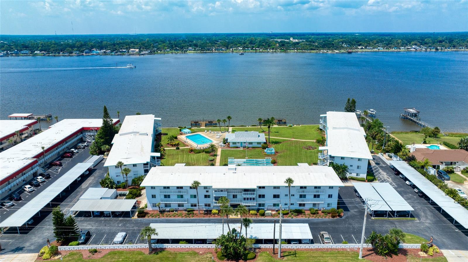 DAYTONA BEACH HARBOUR APTS - Residential
