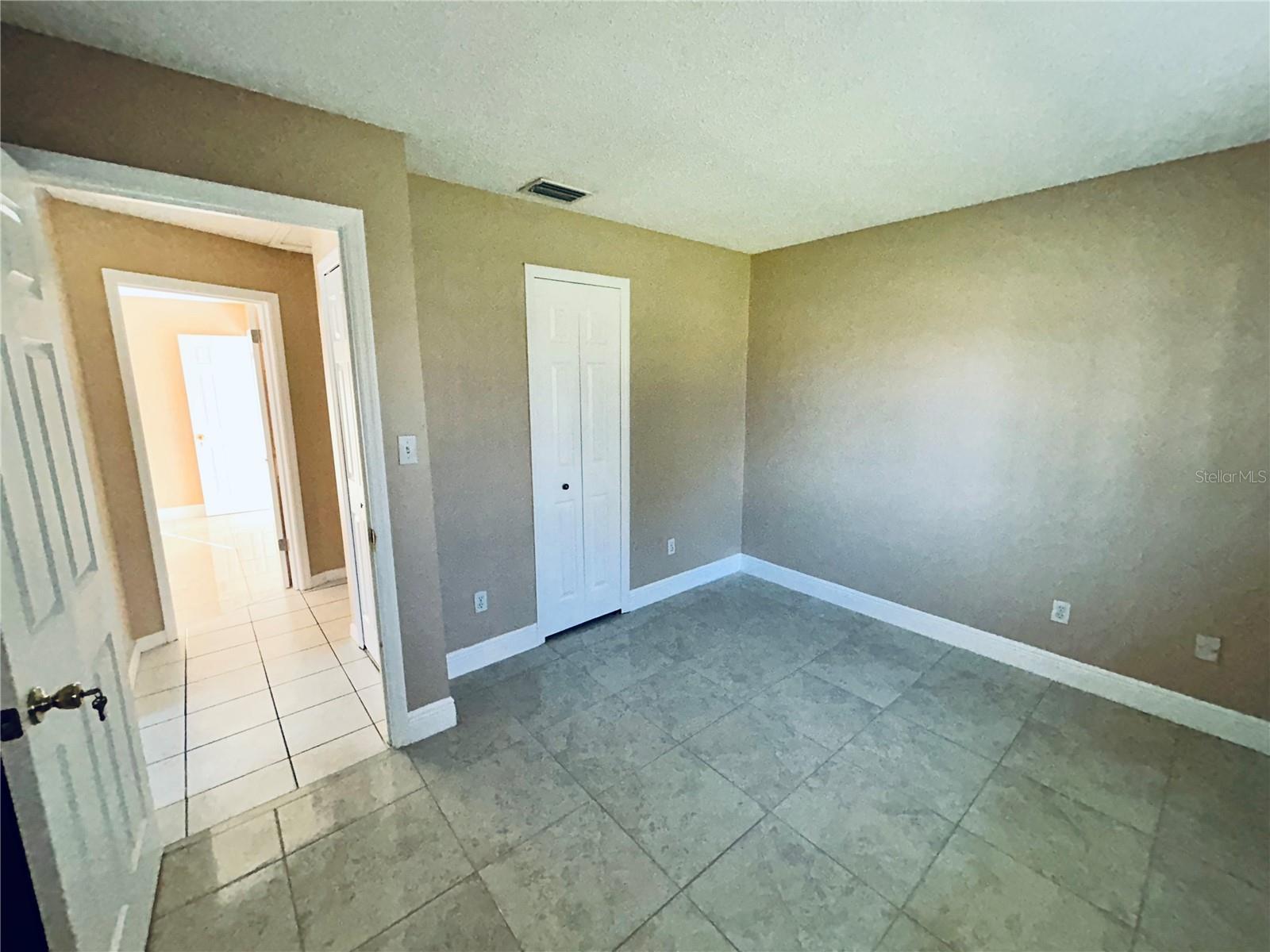 DOVER MANOR - Residential