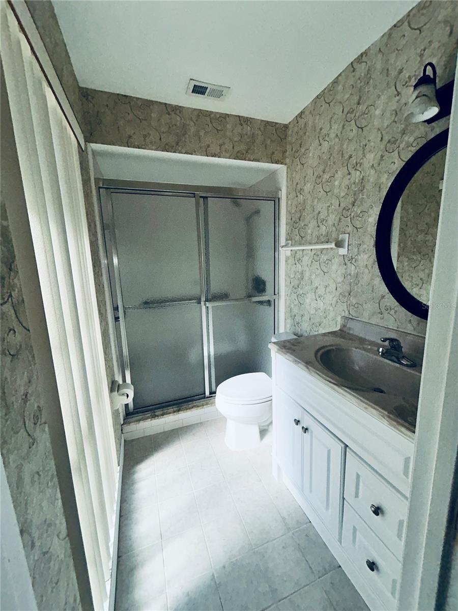 DOVER MANOR - Residential