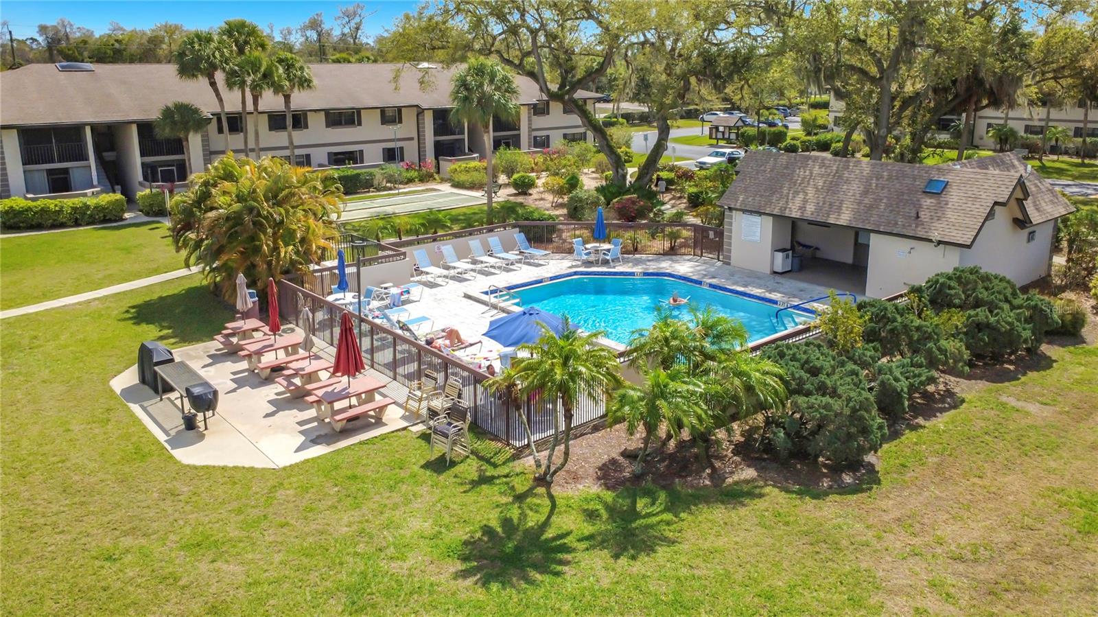 OAK FORREST - Residential