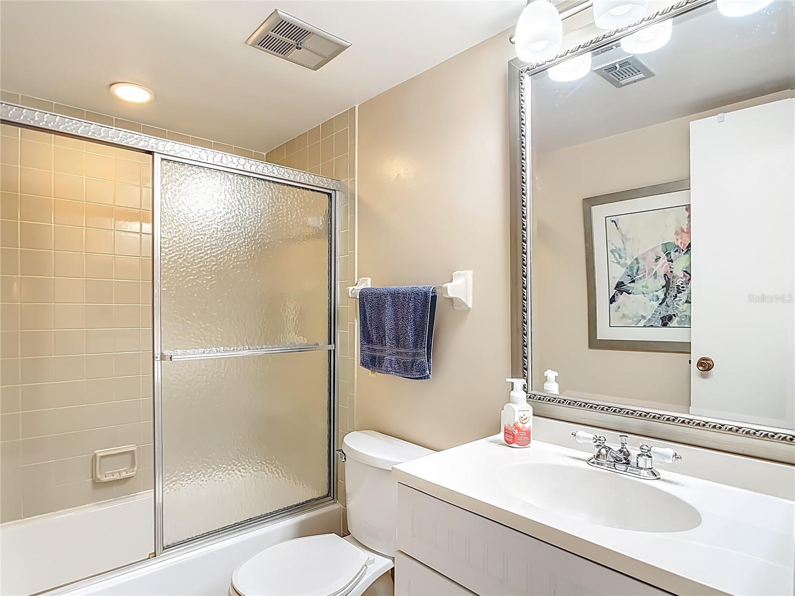 OAK FORREST - Residential