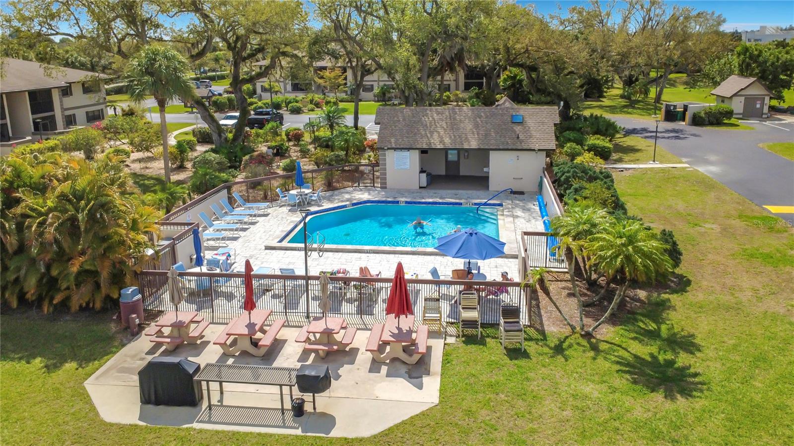 OAK FORREST - Residential