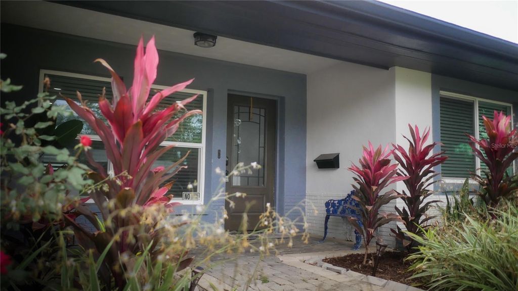 Photo of 8280 32nd Avenue N, St Petersburg, FL 33710 (MLS # O6385955)