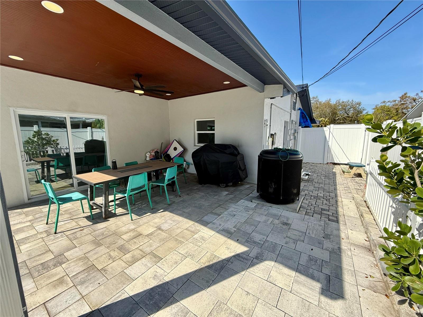 BOCA CIEGA WOODLANDS - Residential