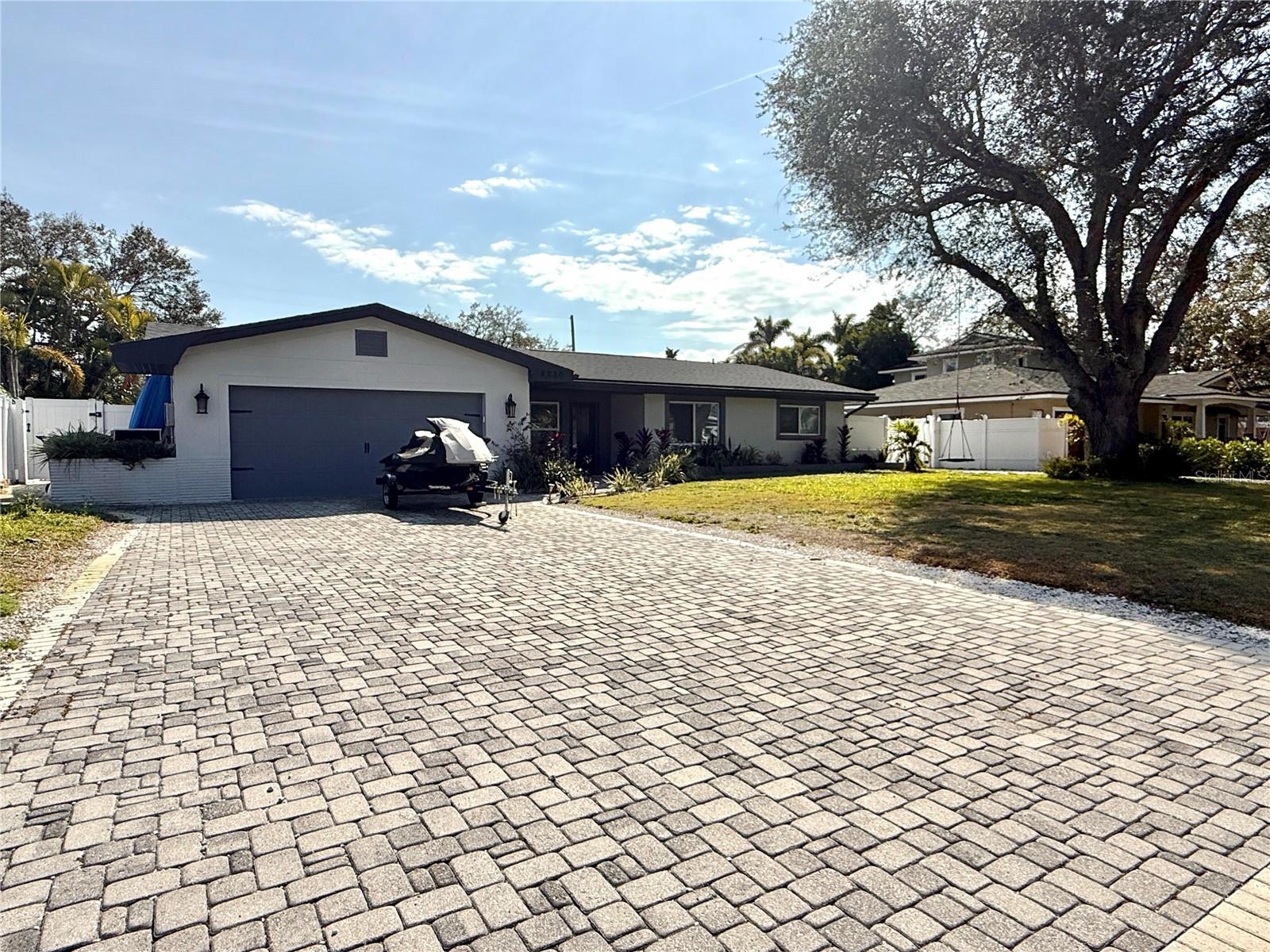 BOCA CIEGA WOODLANDS - Residential