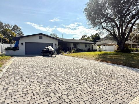Photo of 8280 32nd Avenue N, St Petersburg, FL 33710 (MLS # O6385955)
