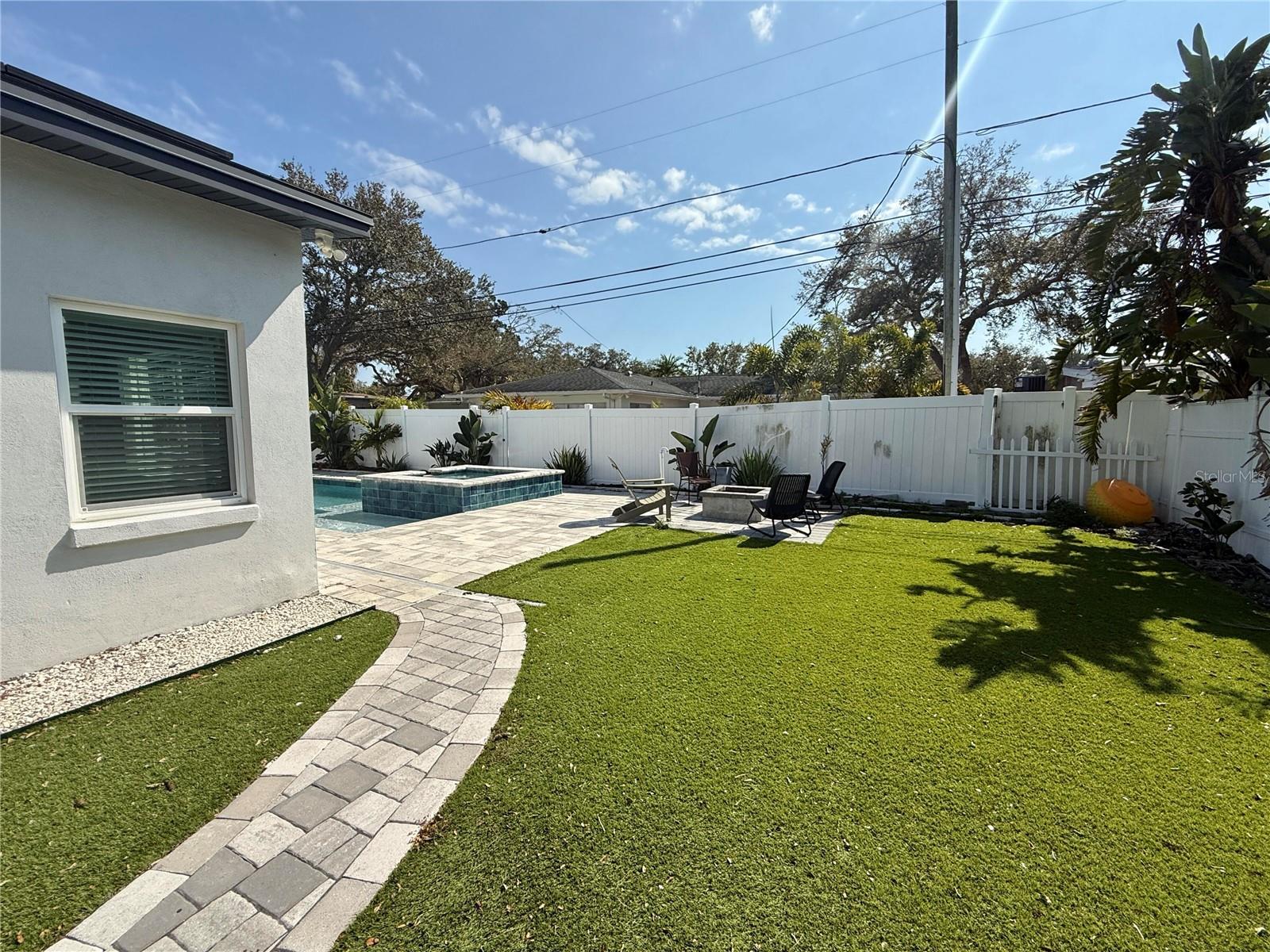 BOCA CIEGA WOODLANDS - Residential