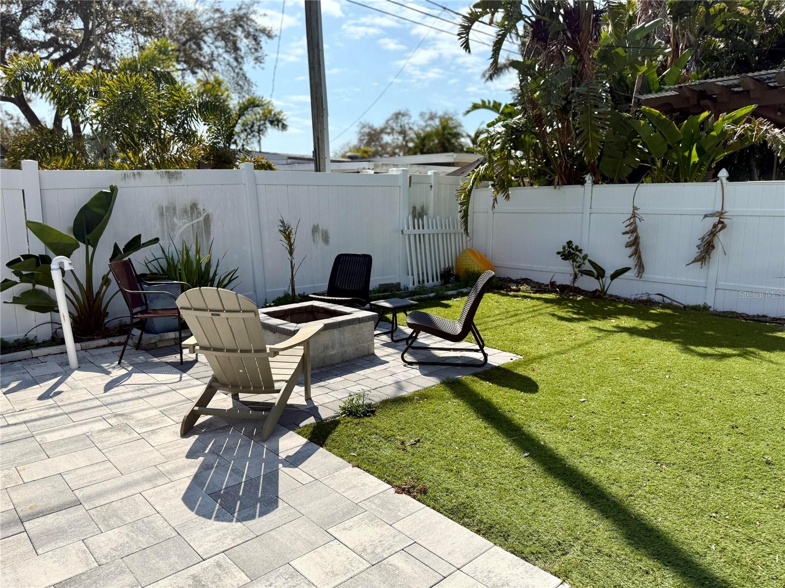 BOCA CIEGA WOODLANDS - Residential