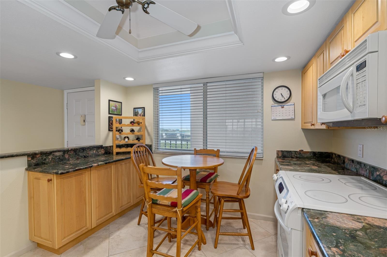 VISTA BAY CONDO I PH I - Residential