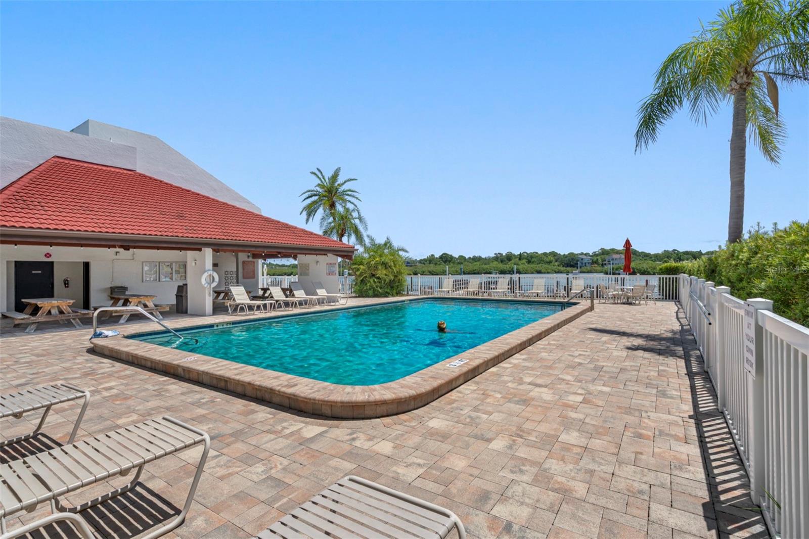 VISTA BAY CONDO I PH I - Residential